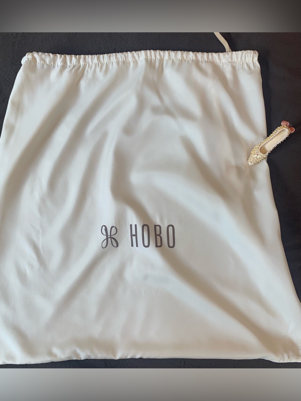 HOBO creme’ color oversized silky feel drawstring dust bag LNWOT